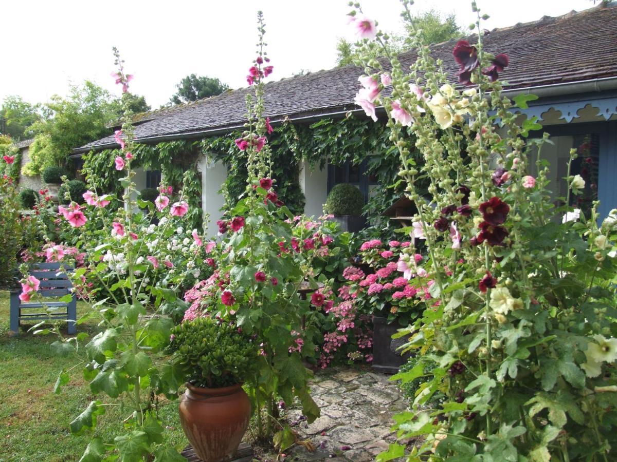 Les Glycines Bed & Breakfast Ury Exterior photo